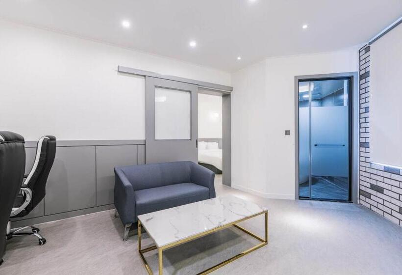 فندق Pyeongtaek Godeok Rich Stay