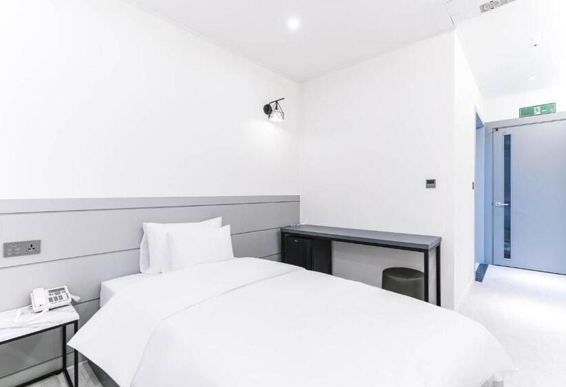 فندق Pyeongtaek Godeok Rich Stay