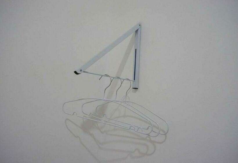 فندق Reddoorz Near Gor Jatidiri Semarang