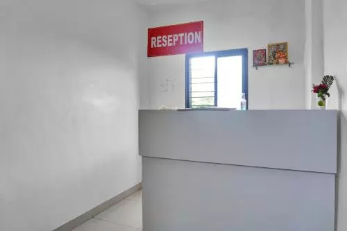 ホテル Spot On 82638 Purandar Lodge