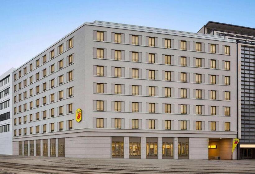 Hotel Super 8 By Wyndham Chemnitz