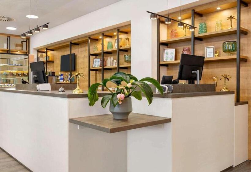 Hotel Super 8 By Wyndham Chemnitz