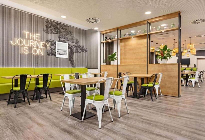 Hotel Super 8 By Wyndham Chemnitz