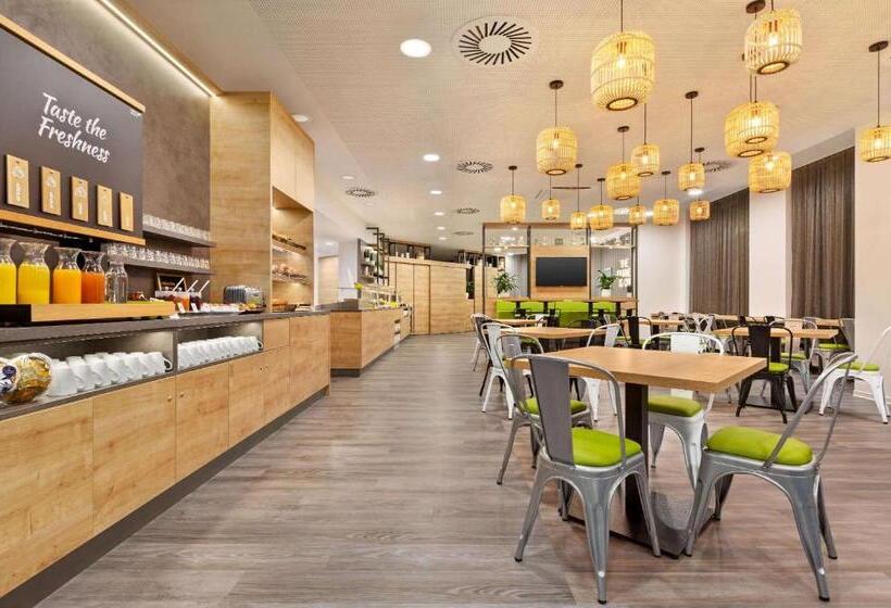 Hotel Super 8 By Wyndham Chemnitz