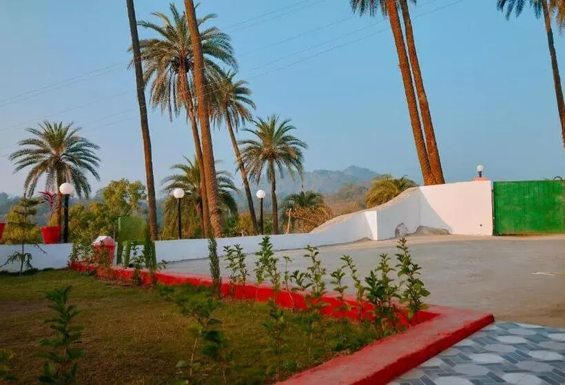 ペンション Laxmanji Villas