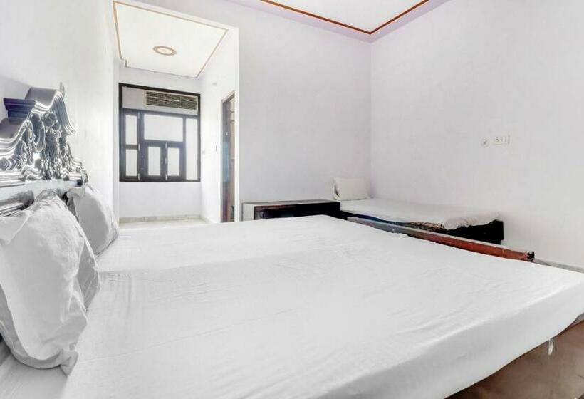 Pensão Oyo 82670 Radha Krishan Palace