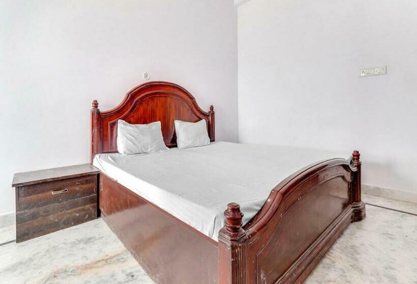 Pensão Oyo 82670 Radha Krishan Palace