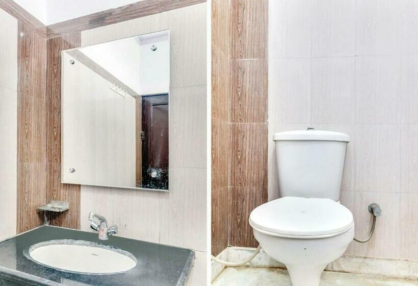 Pensão Oyo 82670 Radha Krishan Palace