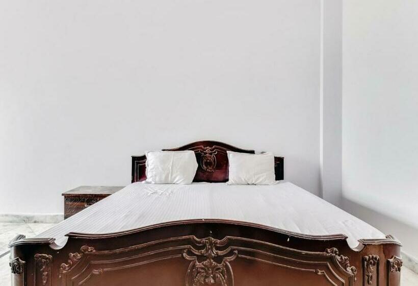 Pensão Oyo 82670 Radha Krishan Palace