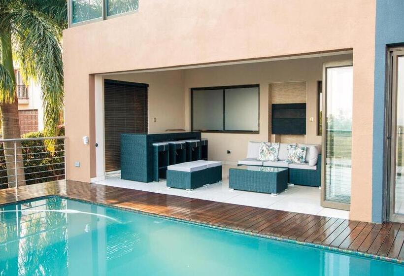 بنسيون Schimper View Boutique Guest House