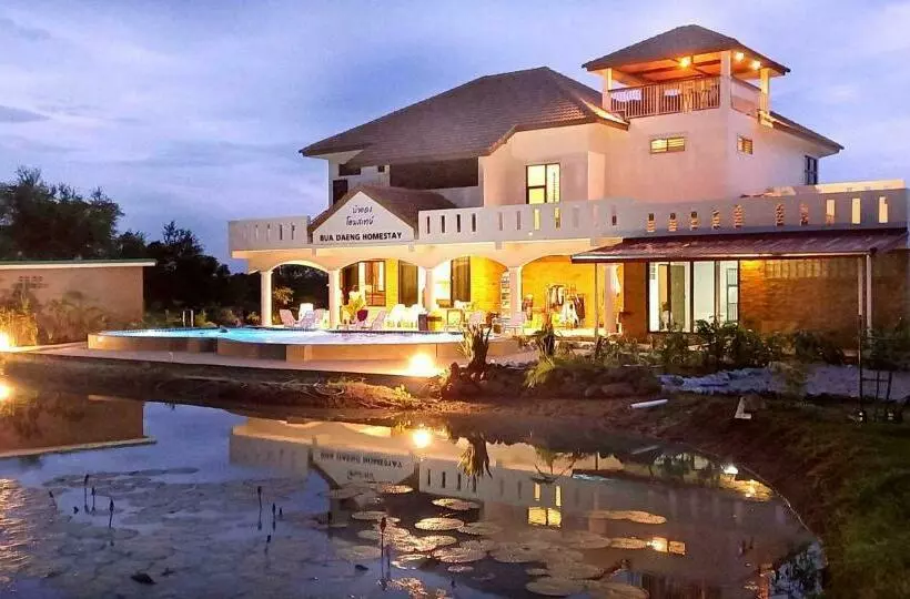 Bua Daeng Homestay Resort