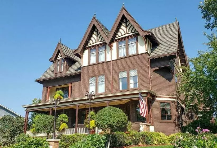 تختخواب و صبحانه Chocolate Mansion