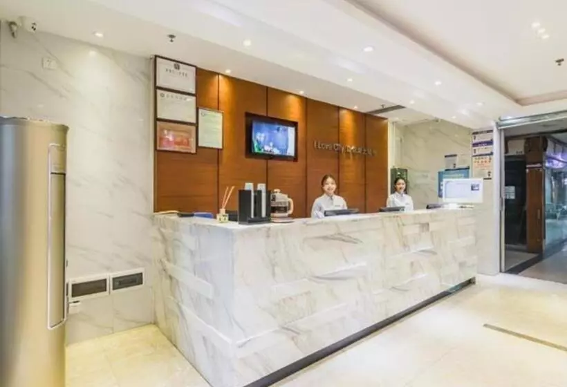 ホテル City Comfort Inn Guangzhou Shangxiajiu Hualin Temple Chenjiaci Metro Station