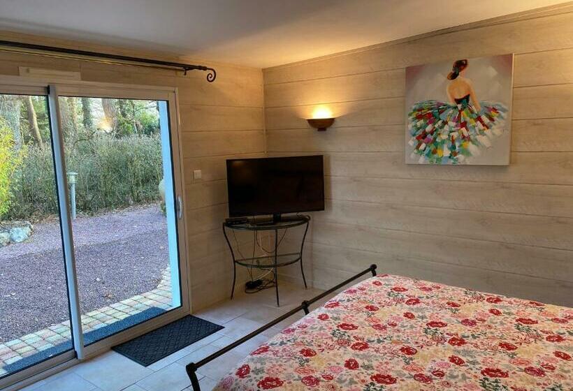 پانسیون Le Clos Des Chênes