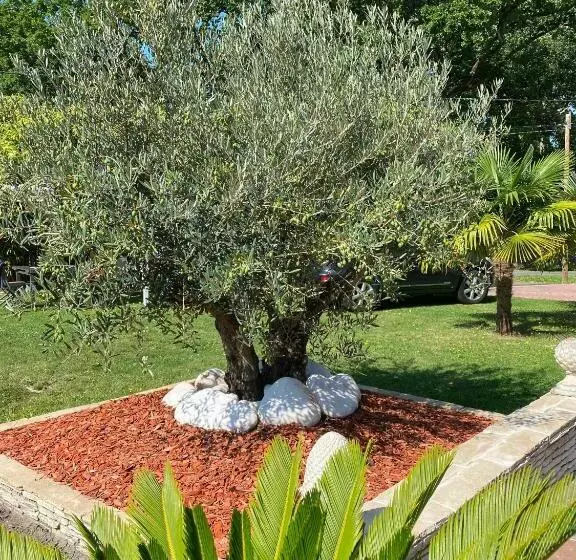 Majatalo Le Clos Des Chênes