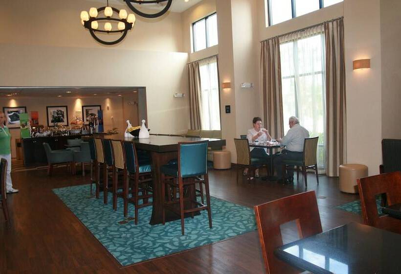 Hampton Inn & Suites Baton Rouge/port Allen