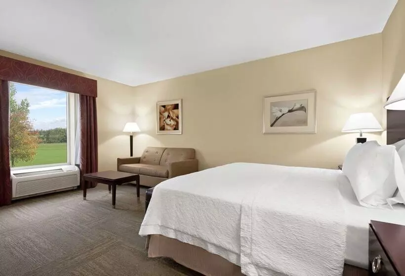 Hampton Inn & Suites Brunswick