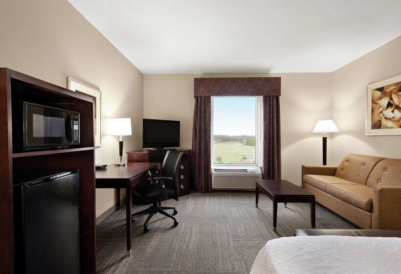 Hampton Inn & Suites Brunswick