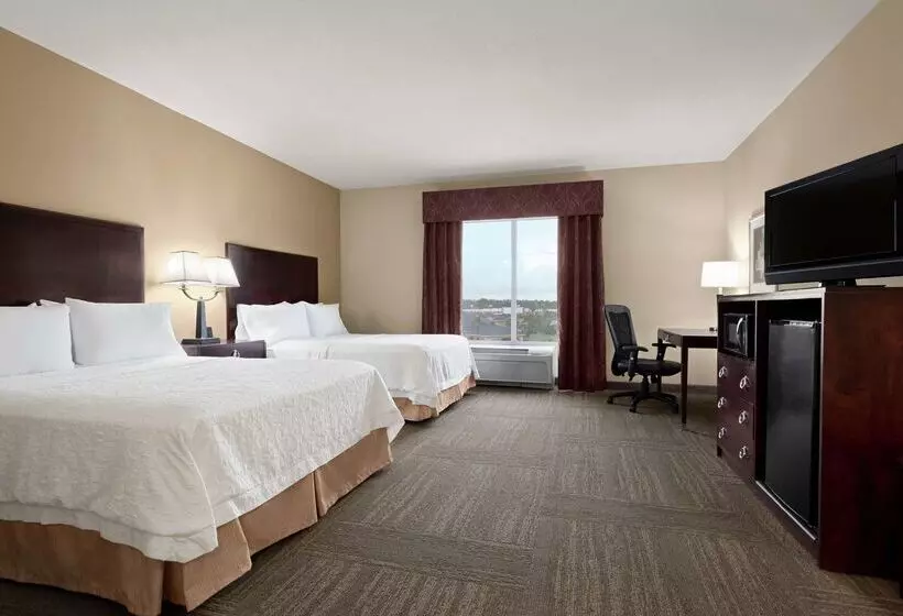 Hampton Inn & Suites Brunswick