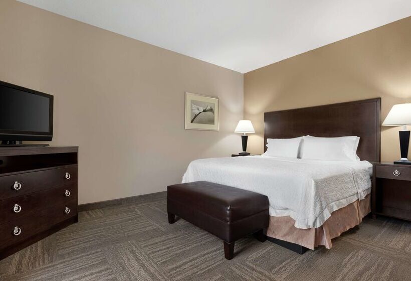Hampton Inn & Suites Brunswick