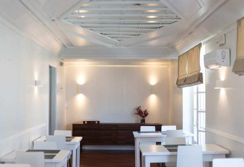 فندق فئة نجمة واحدة Leiria Classic