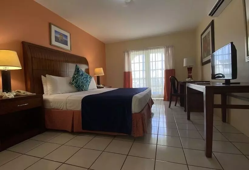 هتل Bay Gardens Inn