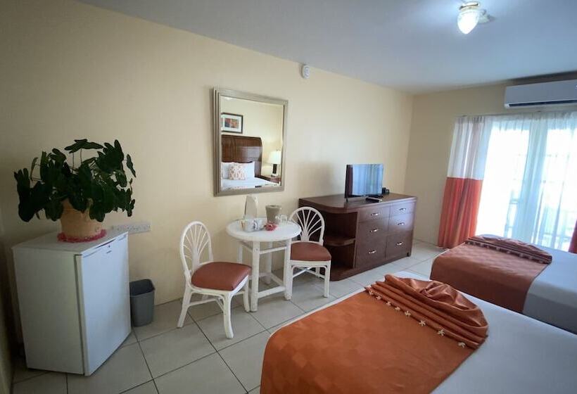 هتل Bay Gardens Inn