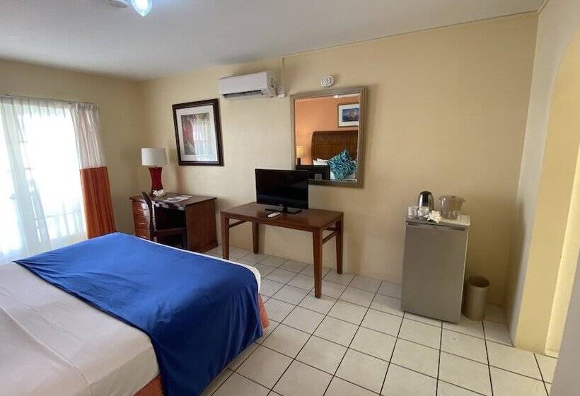 هتل Bay Gardens Inn