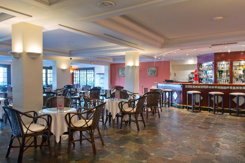 هتل Bluebay Banus