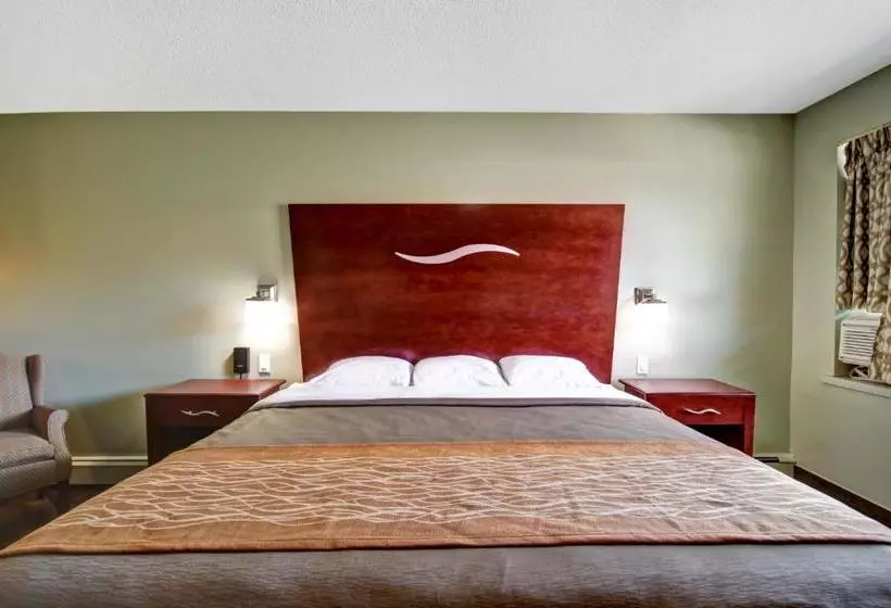 فندق Burlington Inn