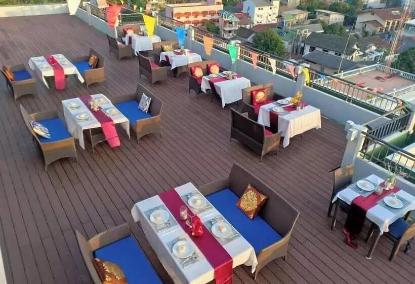 هتل Casa Del M Phuket   Newly Renovated