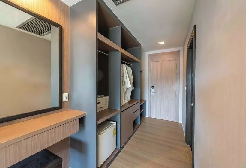 هتل Casa Del M Phuket   Newly Renovated