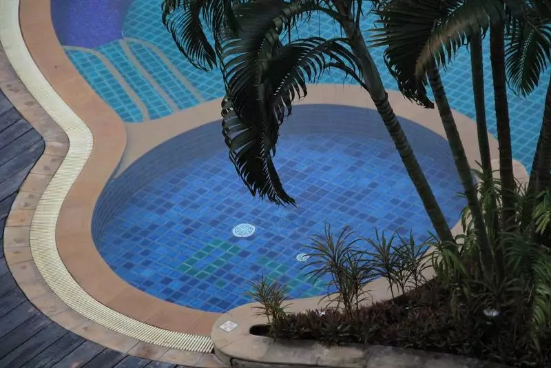 هتل Casa Del M Phuket   Newly Renovated