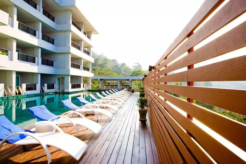 هتل Casa Del M Phuket   Newly Renovated