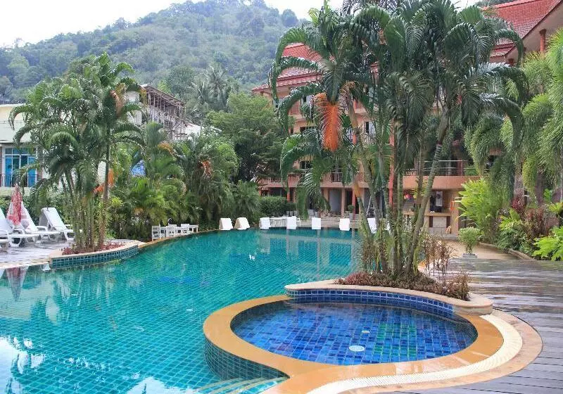 هتل Casa Del M Phuket   Newly Renovated