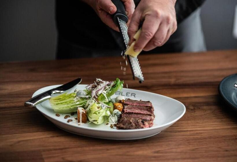 בית מלון כפרי Contessa Suites On The Riverwalk