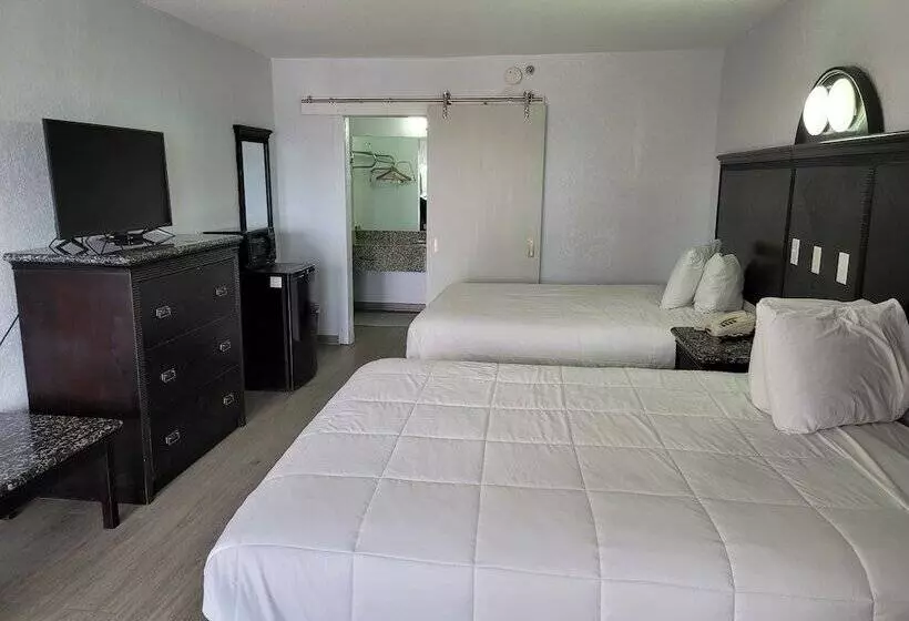 ホテル Fairway Inn