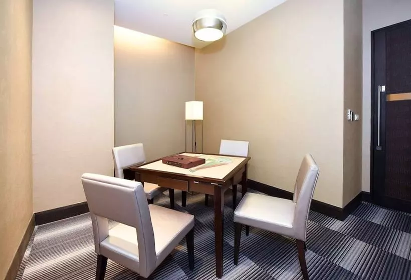 Fullon Hotel Taipei, East