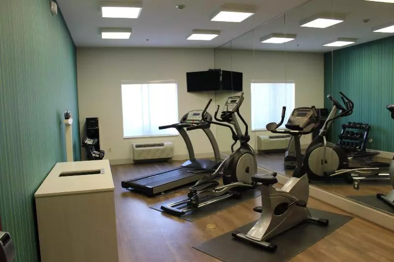 Holiday Inn Express Hotel & Suites Mansfield, An Ihg