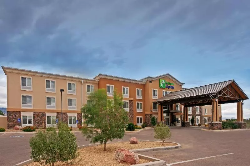 هتل Holiday Inn Express Sierra Vista, An Ihg