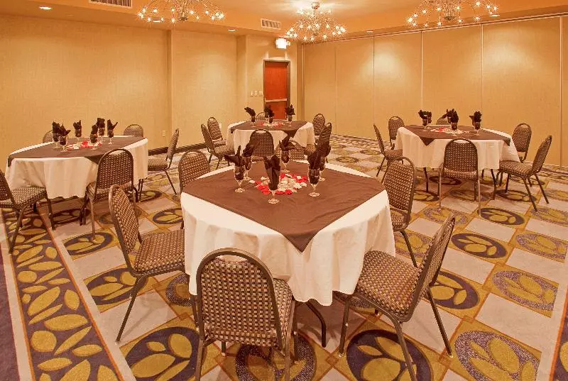 ホテル Doubletree By Hilton Fort Worth Fossil Creek