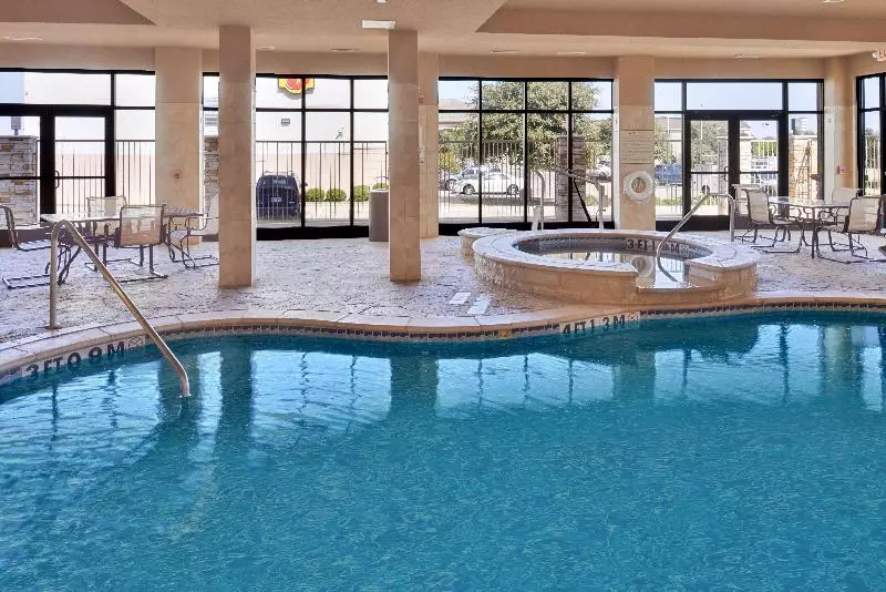 ホテル Doubletree By Hilton Fort Worth Fossil Creek