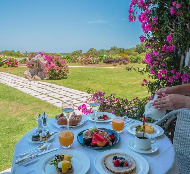 فندق La Rocca Resort & Spa