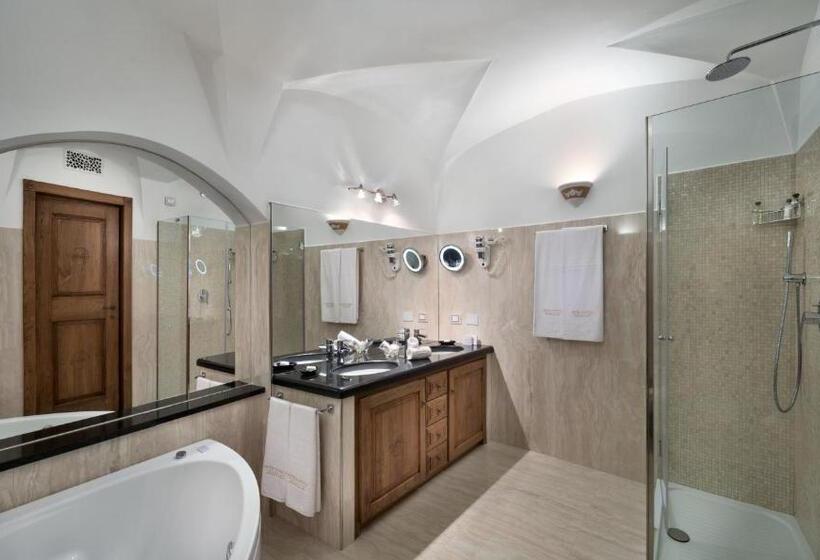 فندق La Rocca Resort & Spa