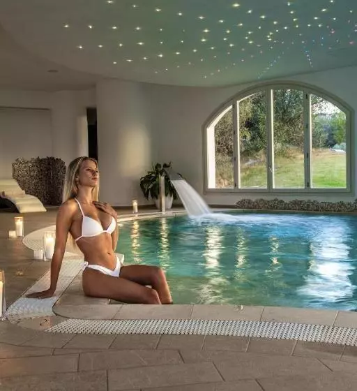 בית מלון כפרי La Rocca Resort & Spa