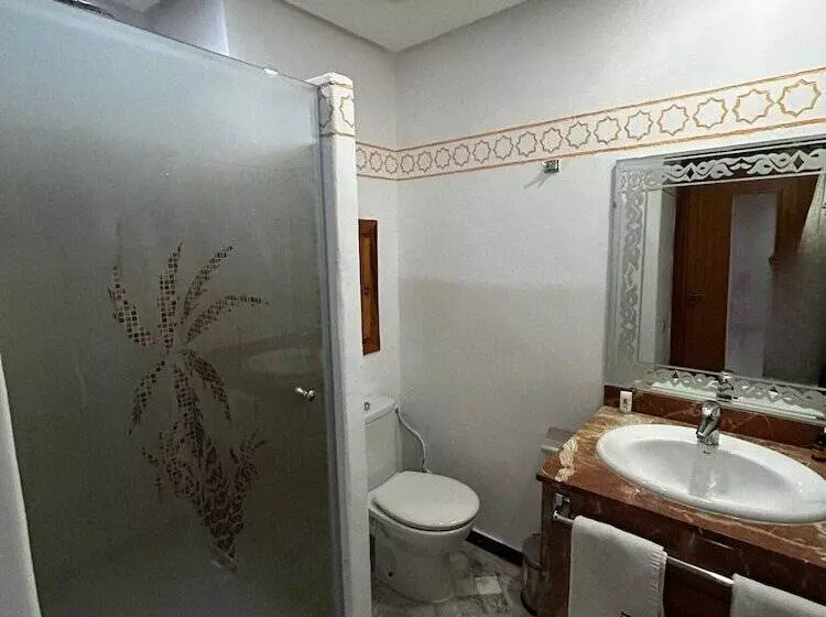 ホテル Les Trois Palmiers