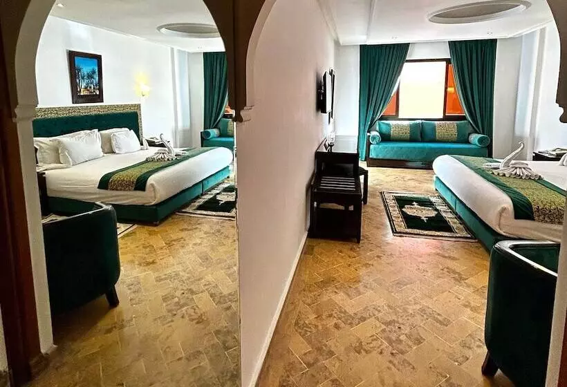 ホテル Les Trois Palmiers