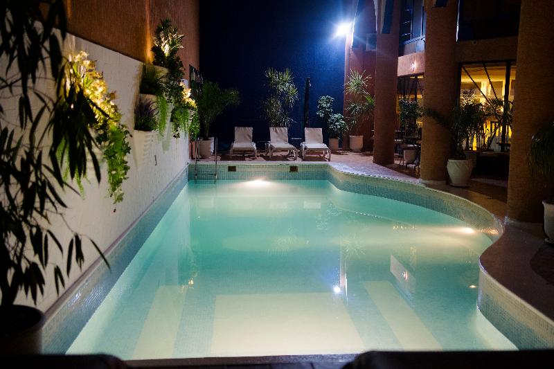 هتل Les Trois Palmiers