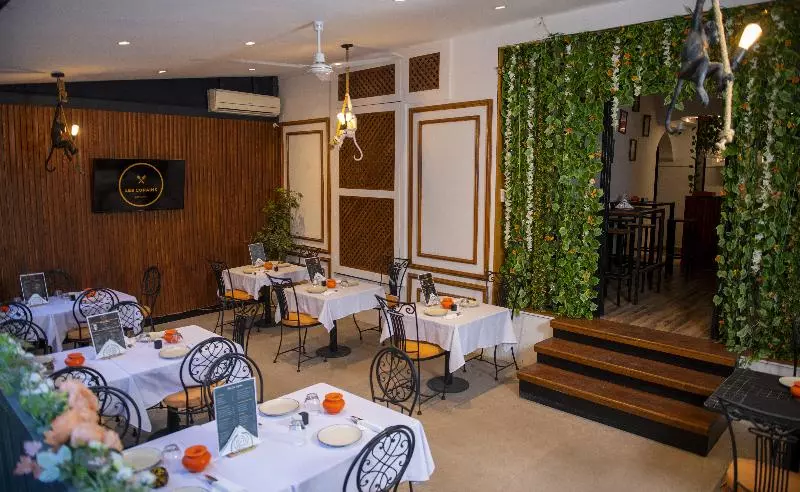 ホテル Les Trois Palmiers