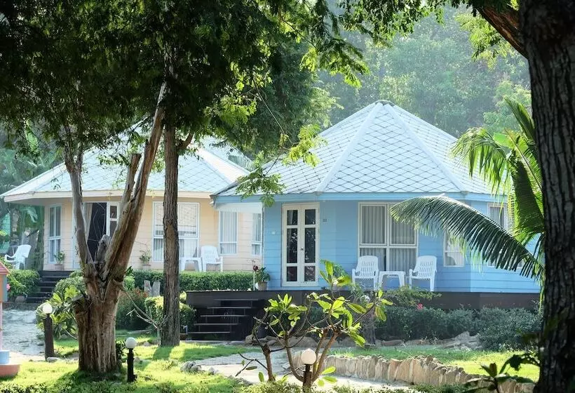 호텔 Nimmanoradee Resort